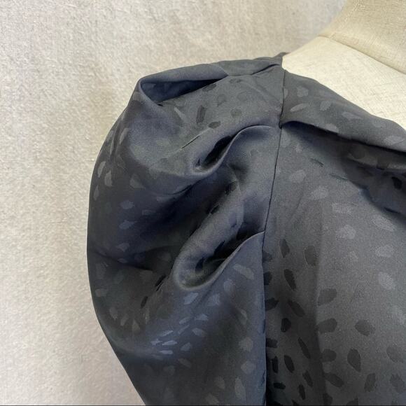ANN TAYLOR Spotted Puff Shoulder Satin Cowl Neck Top In black Size Medium‎ NWT - Picture 6 of 12